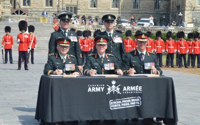 New commander: LGen Lanthier assumes Army command from LGen Wynnyk