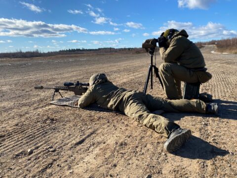 Snipers set sights on new rifle | Canadian Army Today